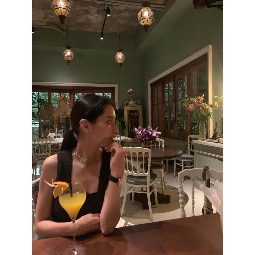 Ennaさんのインスタグラム写真 - (EnnaInstagram)「Photo by Rob in Bangkok 2022🇹🇭  タイが大好きで、今年2回目❤︎ 信頼できるベビーシッターがいるので安心して羽を伸ばせるのも楽しみの一つ😜  好きなお店が色々あるから、シェアしようかなと思います😘  #bangkok #vacation」8月19日 14時34分 - enna_81