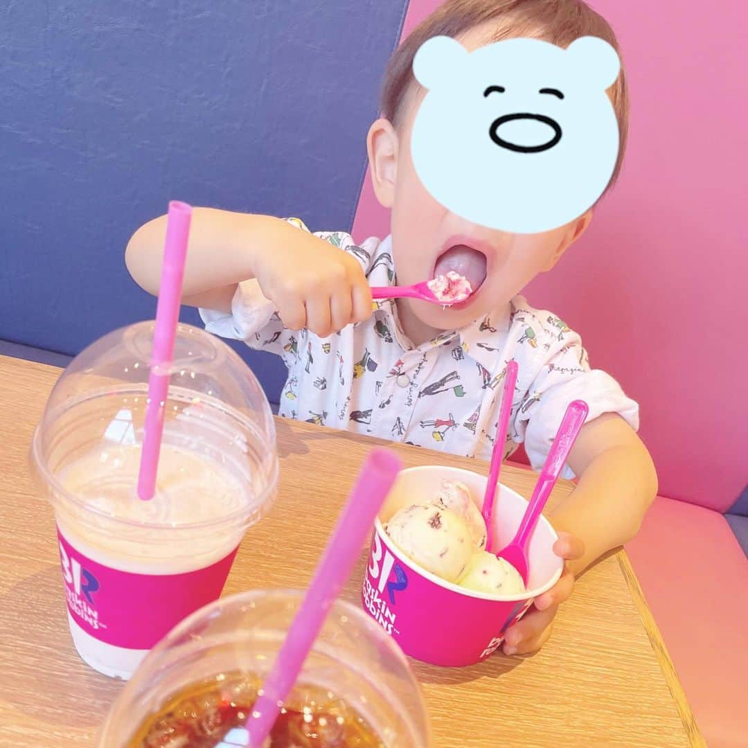 神戸蘭子のインスタグラム：「3月に3歳になり、4月に幼稚園に入園。 赤ちゃんと思ってたのに… あっという間に成長してます👦  #3歳　#男の子ママ　#やんちゃボーイ  #ママライフ　#31アイスクリーム  #入園　#思い出」
