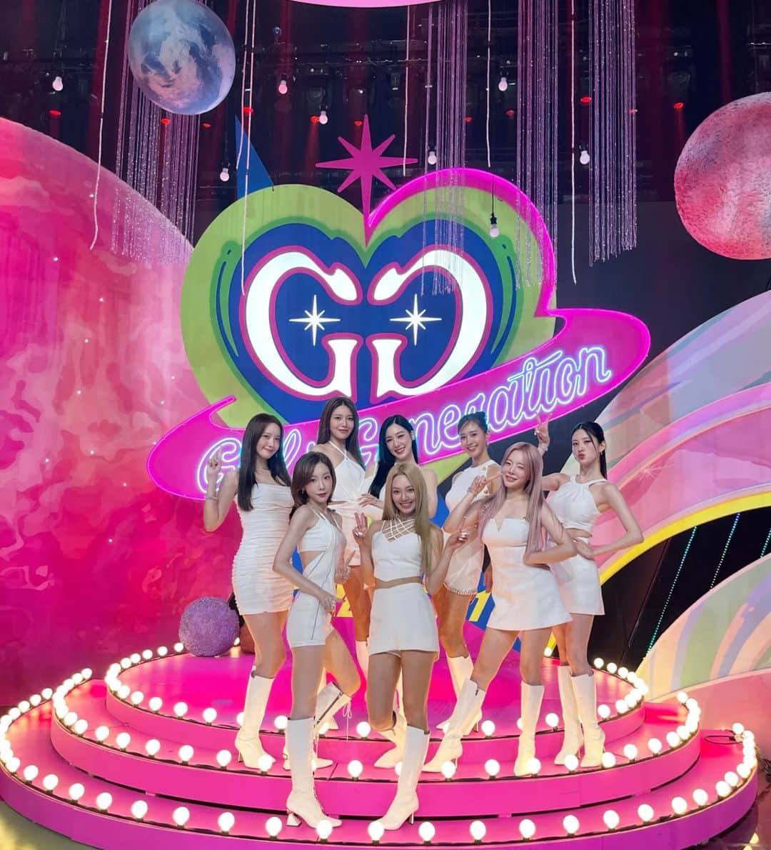 サニー のインスタグラム：「소녀시대 "FOREVER 1" #뮤직뱅크 💖 #GG4EVA」