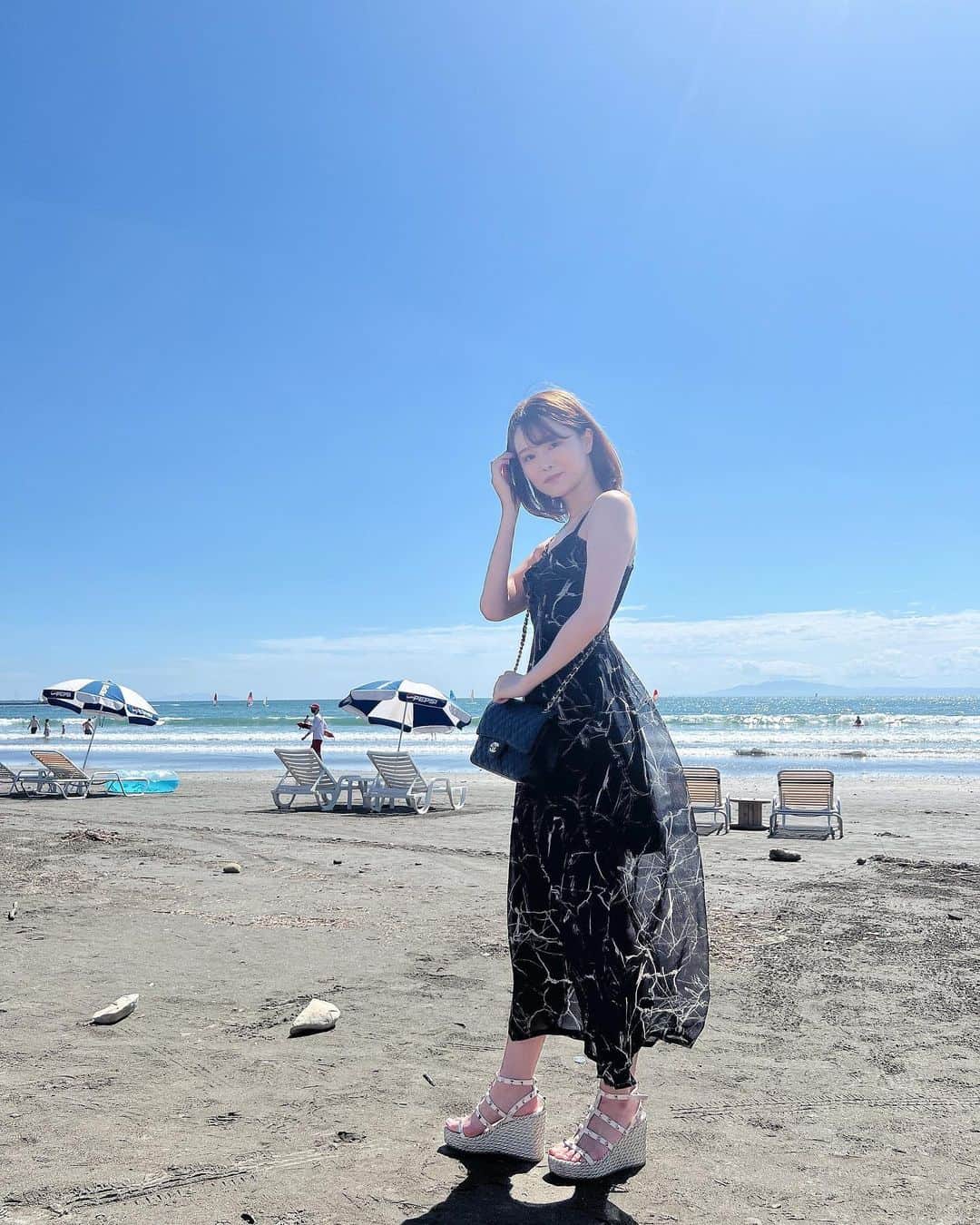 吉田恵美さんのインスタグラム写真 - (吉田恵美Instagram)「うみー！！！！ 夏満喫しました✨  ワンピースは@cherimi_official さんのものです👗  #逗子海岸 #海水浴 #海  #cherimi #シェリーミー」8月19日 21時32分 - _yoshida_megumi
