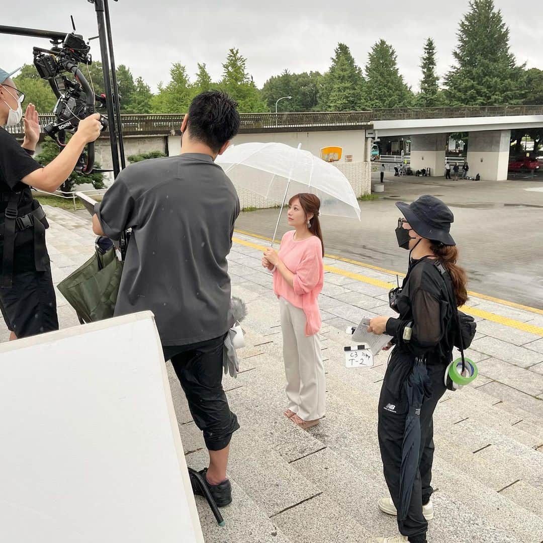 藤崎里菜さんのインスタグラム写真 - (藤崎里菜Instagram)「CM撮影風景  もともと瞬きしがちなんだけど、 眩しかったからさらに瞬き多め🥹  #幸楽苑 #TVCM #撮影風景 #CM撮影」8月19日 22時35分 - rina_fujisaki