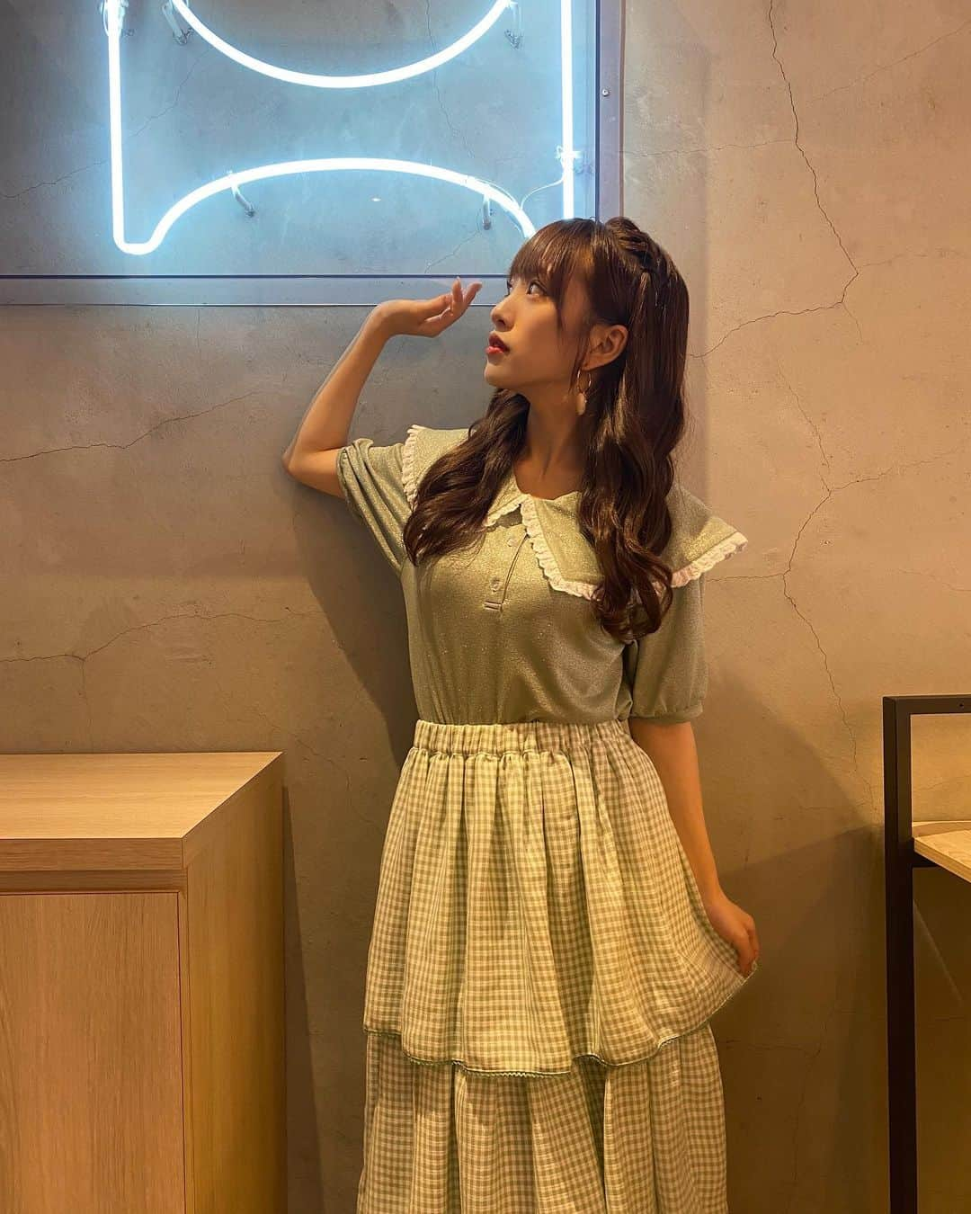 向井地美音さんのインスタグラム写真 - (向井地美音Instagram)「* 先日の衣装👗🍀 ミントグリーンとってもかわい… #ガールズビーアンビシャス」8月19日 23時37分 - ___mion.m