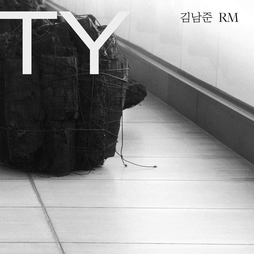 BTSさんのインスタグラム写真 - (BTSInstagram)「Me, Myself, and RM ‘Entirety’  #BTS #Photo_Folio #RM #Entirety @rkive」8月20日 0時00分 - bts.bighitofficial