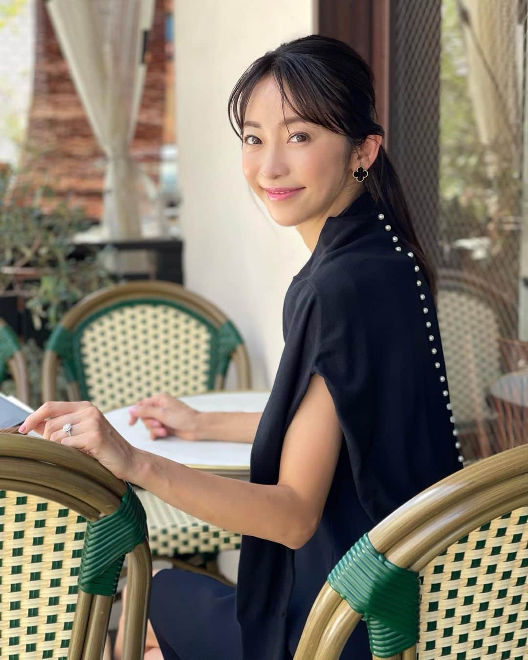 のインスタグラム：「- 母が東京に来てくれて一緒にランチ☀️  サクッと食べられるガレット屋さんへ🍴 何年ぶりにこのお店に行っただろ？🙄 変わらず美味しかった❤️  あ〜パリに行きたいな🇫🇷✈️  #表参道#表参道ランチ#ガレット#breizhcafe」