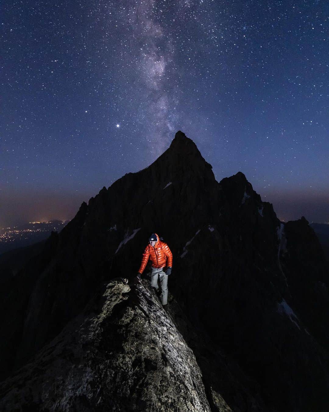 コンラッド・アンカーのインスタグラム：「Success, when climbing a mountain, can be a bit of a surprise. At times the summit seems with in grasp only to obscured by a storm. Other times your team isn't aligned on the objective and discord shuts down progress.   And then there are those times, when you've given up hope, you're  accepting defeat and preparing to bail, and a hidden passage appears that allows you and your team to make the summit. You stand tall, take in the horizon, reflect on the work it took to make it there and dream of the next climb.   This metaphor seems apropos with the historic passage of the Inflation Reduction Act.  Climate legislation is seen as market externalities in the form incentives and penalties. These  are needed to address climate if we have any chance of meeting carbon emission goals. It's a step forward that will create renewable energy jobs in the near term and "pay dividends " with a healthier planet for future generations.  Layer up allowing Medicare to negotiate drug prices and and the  Inflation Reduction Act helps out citizens across the nation.  Success on Mt Inflation Reduction Act (formerly known as Mt Build Back Better) wasn't without challenges. The West Virginia team wanted a pack full of iso-butane, convinced that we wouldn't find melt water along the way; while the Arizona team wanted all the dreamy pitches with out having to haul or post hole.  Climbing involves suffering and hard work.   For the team that claims to be climbing (governing) for the betterment of all? You might want  to leave the sea to lake swamp behind, set your sights on a summit and stop hoarding all the cams and ice screws.   In  the long run, we are all in this together. The more we support each other the stronger we are. This applies to climbing as much as it does the manner in which we govern ourselves.  Photos (algorithm candy) courtesy of @jimmychin and @sav.cummins from our climb in the Tetons two years ago with @adreadedclimber.  @protectourwinters @350org @climatereality @nasaclimatechange」