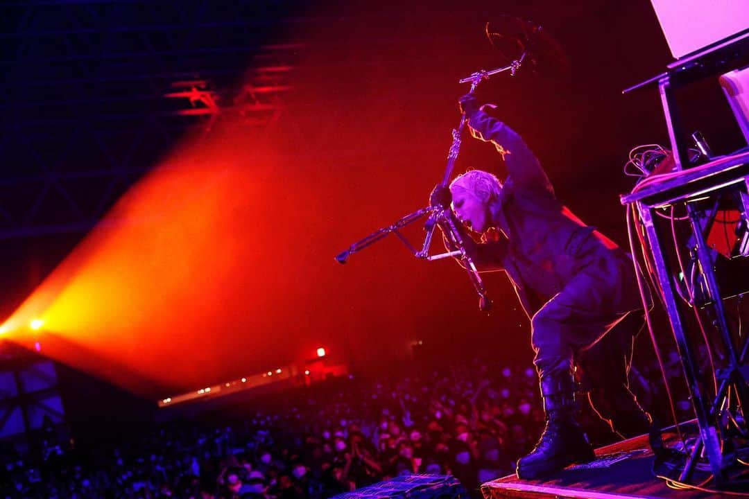 のインスタグラム：「Summer Sonic was great, right?   #HYDE #サマソニ  #summersonic」
