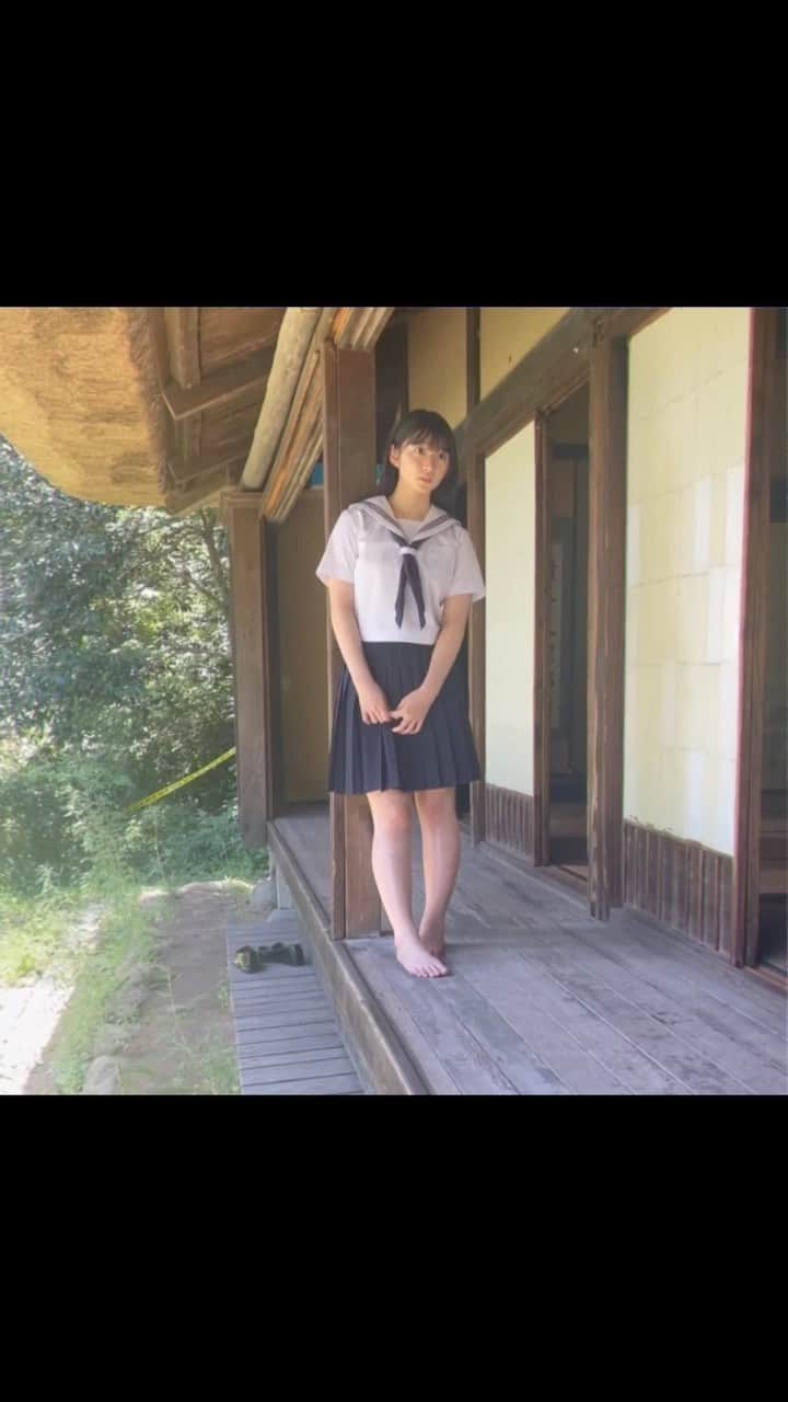 進藤あまねのインスタグラム：「「夏×制服×美少女＝青春｣ 『BLT SUMMER CANDY 2022』本日発売です✨  私は…森！川！学校！青春！YEAH!!!な撮影でした📷  GETしてね🌱🌱🌱  #blt #進藤あまね #ねすぐらむ #初リール」