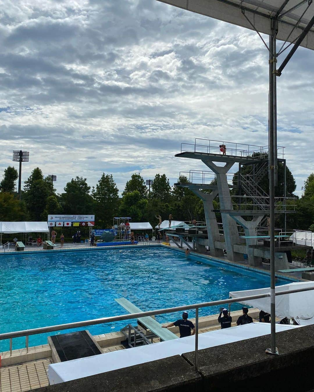 岸田真幸さんのインスタグラム写真 - (岸田真幸Instagram)「インターハイ🏊‍♂️ 出場していた高校生の皆さん頑張っていました！ お疲れ様でした！！  #水泳　#競泳　#飛込 #インハイ　#インターハイ　#全国高等学校総合体育大会　#水泳競技大会 #母校　#桐蔭学園　#岸田真幸」8月20日 17時24分 - masayuki_kishida