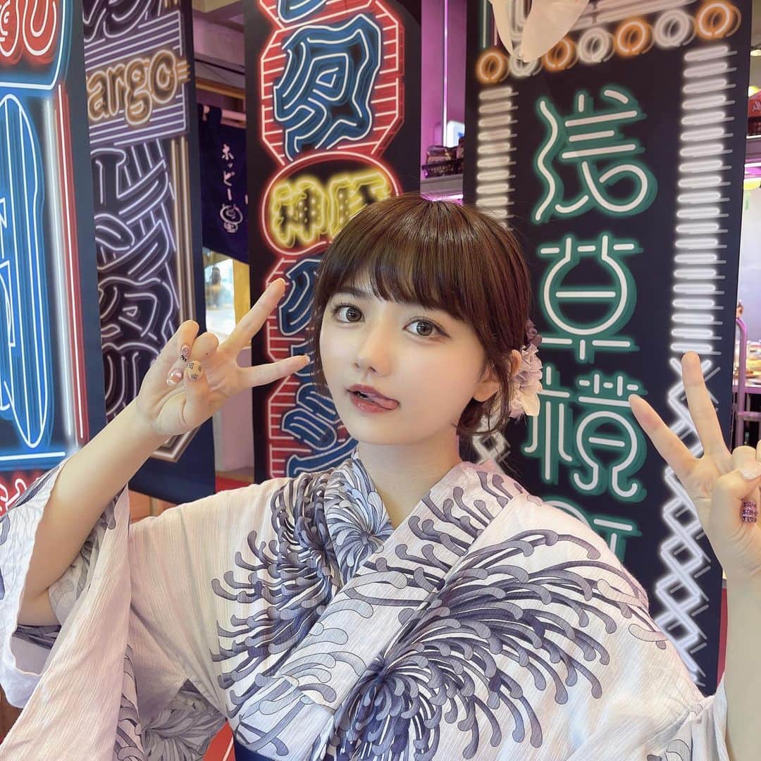 椎木里佳のインスタグラム：「神宮花火〜〜🌻🎉 . . . #浴衣 #浴衣ヘアアレンジ #浴衣ヘア #浅草着物レンタル #浅草浴衣 #夏祭り」