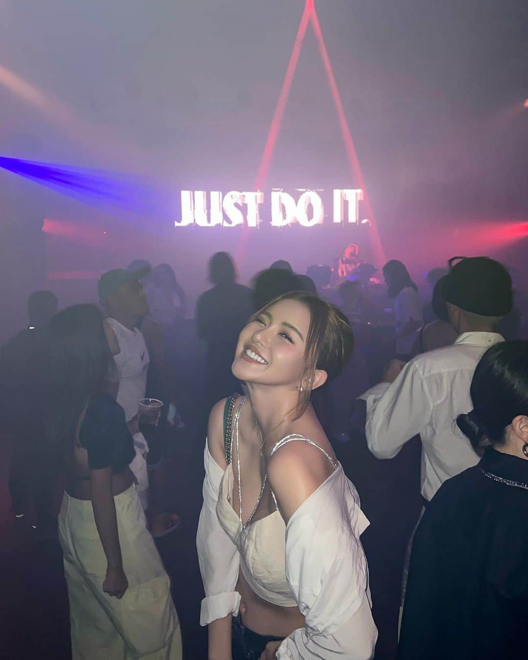 のインスタグラム：「🥵✔️  ノンアルです   #NIKE #AMBUSH #gn」
