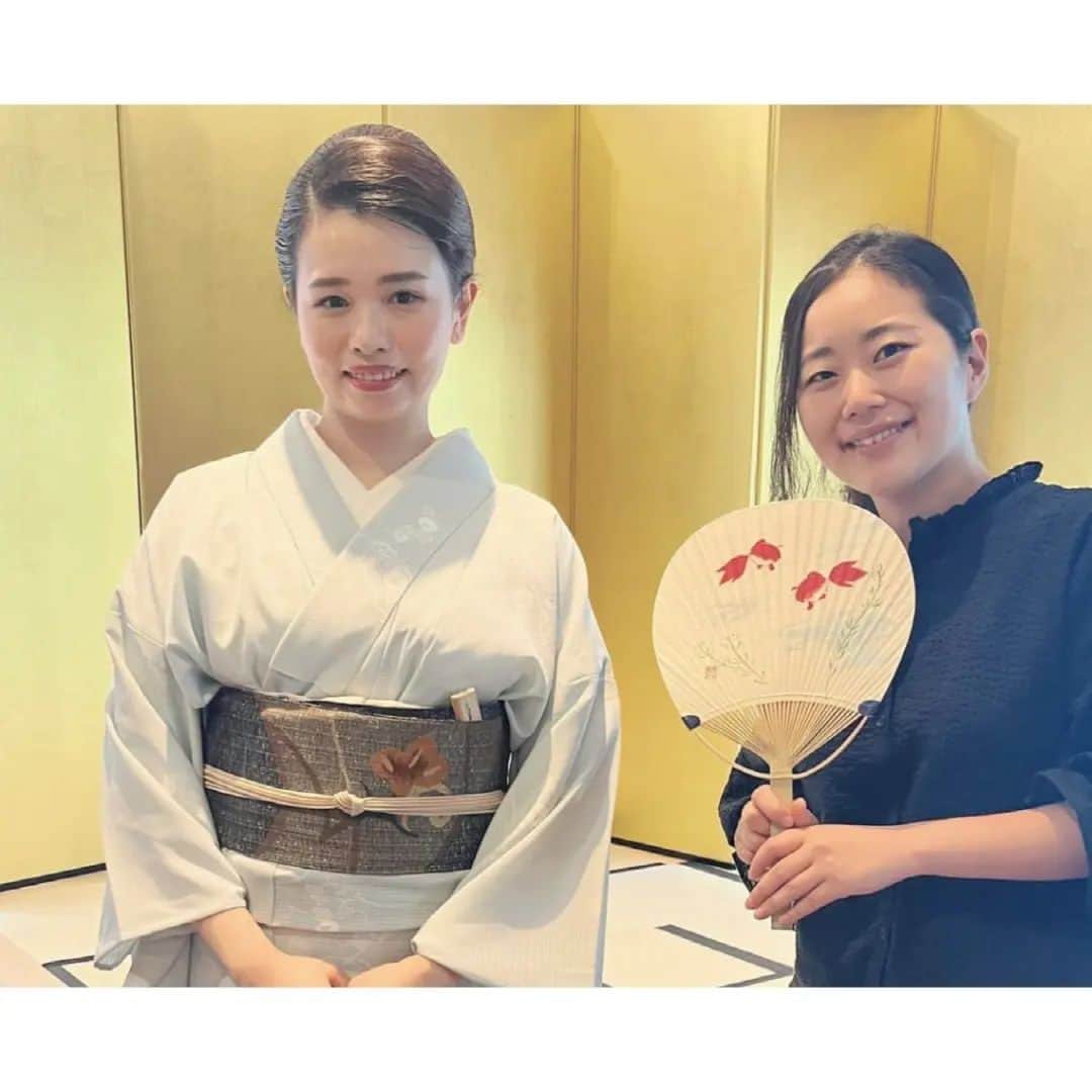 のインスタグラム：「山村若瑞さん( @wakamizuki.yamamura )の座敷舞を観てきました！色々な知識を教えてもらってから舞を鑑賞できるので、初心者でも楽しめたぁ。何より美しやぁ～。思わぬ再会と、初めましての方との交流も楽しかったわん。秋にまた銀座でこのイベントの第3回がありますってよん。 次参加する時こそはお着物着ていくぞっ！  #山村若瑞 #山村流 #山村流上方舞 #上方舞 #座敷舞」