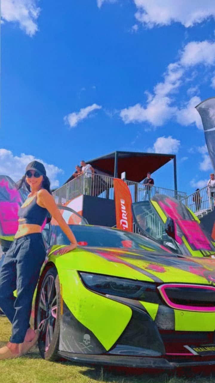 エリザベータ・トゥクタミシェワのインスタグラム：「Tokyo drift in Saint-P 🔥」