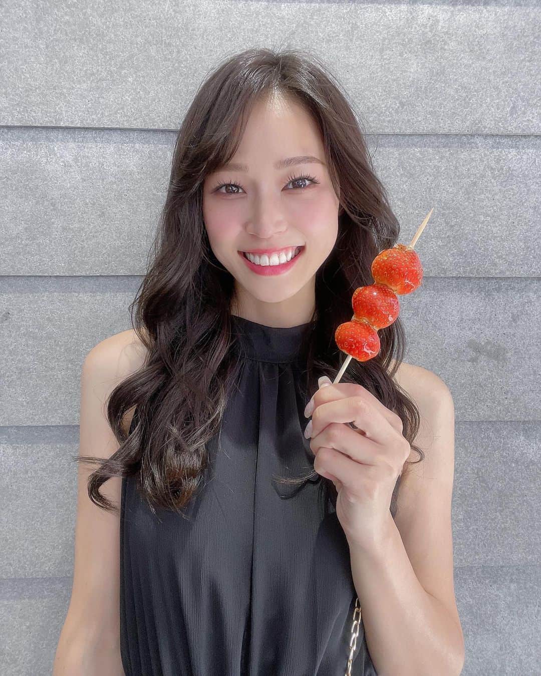 橘香恋のインスタグラム：「おはようございます🥰 ⁡ 前回の投稿に イイネとコメントありがとうございます💗 ⁡ ⁡今週も一緒に頑張ろうねっ✊🏻✨ ⁡ ⁡ ⁡ ⁡ ⁡ ⁡ ⁡ ⁡ #橘香恋 #タレント #グラビア #グラドル #インスタグラビア #水着 #ポートレート #ファインダー越しの私の世界 #被写体 #レースクイーン #racequeen #supergt #japanesegirl #cosplaygirl #japanesemodel #kawaiigirl #gravure #コスプレ #美脚 #ダイエット #萌 #自拍 #照片 #BUSOU #ビジョビ #撮影会 #ノースリーブ #いちご飴 #ロングワンピース #撮影会モデル」