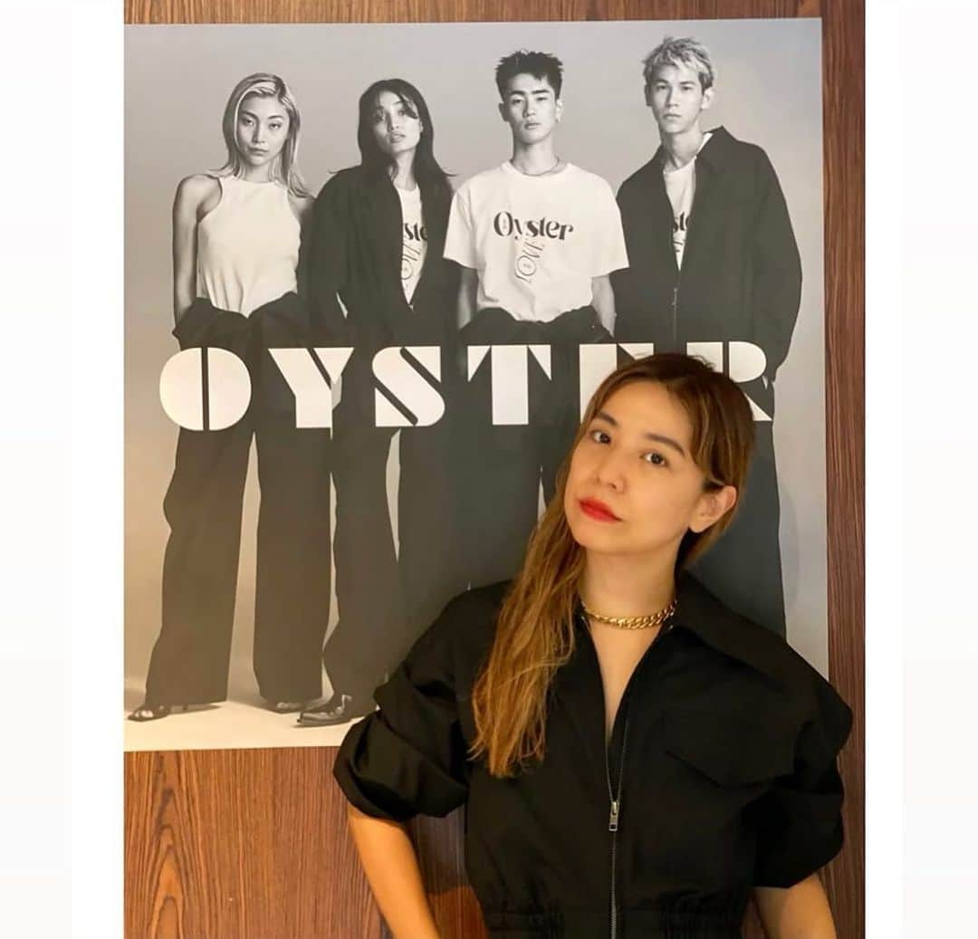 管沼詩乃さんのインスタグラム写真 - (管沼詩乃Instagram)「OYSTER 1st exhibition 🦪 @oyster_withlove   3日間の展示会、無事に終了致しました。 ご来場頂いた皆様、サイトをのぞいてくださった皆様、ありがとうございました！ 沢山のお祝いの言葉や花束やお心遣い、本当にありがとうございました🤍🥹🤍  協力して頂いた皆様にも感謝の気持ちでいっぱいです。 たくさんの方々の協力のもと展示会までたどり着く事ができました。  まだまだ課題は山盛りで始まったばかりの小さなプロジェクトですが、これからゆっくりと大事に育てていきたいなと思っております🌱ワクワクしております🫶  これからもよろしくお願い致します🦪  イサ、お疲れ様ね❣️ @akt_1313」8月22日 20時21分 - shinosuganuma