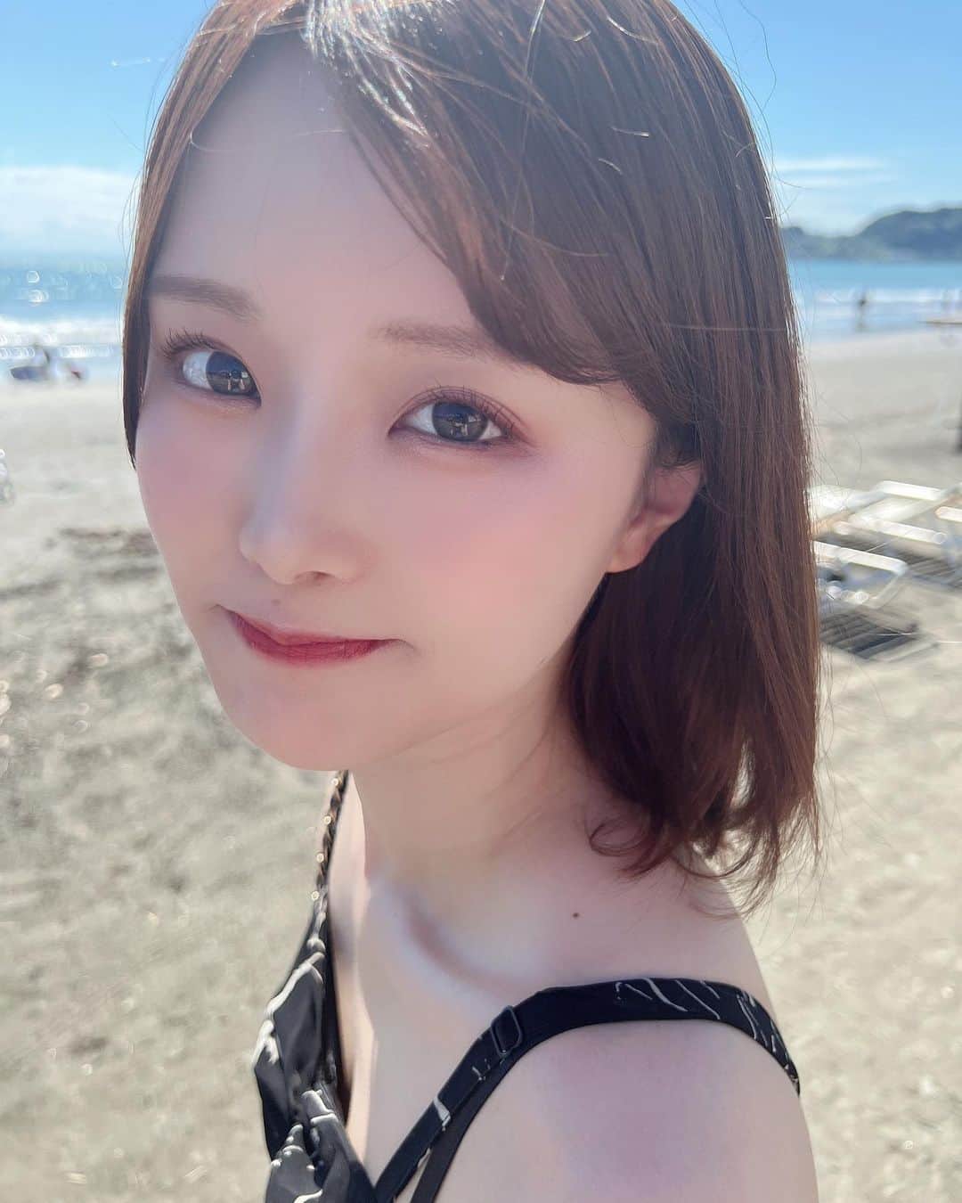 のインスタグラム：「こっちだけ見て？」