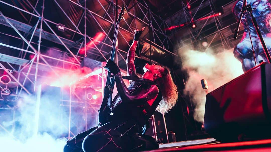 池川寛希さんのインスタグラム写真 - (池川寛希Instagram)「Crossfaith - 'Gimme Danger feat. ralph' Live Music Video (Live at Satanic Carnival Festival 2022)  遂にサタニック大トリでのライブから映像を公開します。リンクにて大画面でしっかり喰らっておくれ😈🔥 Here's Live Music Video with @ralph_ganesh \m/ Enjoy till we see you in your home town on the @crossfaithjapan World Tour🥀🧛🏻‍♂️🩸  ATLAS OF FAITH - WORLDTOUR Tickets on sale now - https://t.co/2B5vp24hZw  9.08 - Berkeley, CA 9.09 - Los Angeles, CA 9.10 - Santa Cruz, CA 9.11 - San Diego, CA 9.13 - Phoenix, AZ 9.15 - Austin, TX 9.16 - Houston, TX 9.17 - Dallas, TX 9.18 - Memphis, TN 9.20 - Virginia Beach, VA 9.21 - Durham, NC 9.23 - Furnace Fest, Birmingham, AL  9.24 - Atlanta, GA 9.25 - Baltimore, MD 9.27 - Philadelphia, PA 9.28 - New York, NY 9.30 - Boston, MA 10.01- Montreal, QC 10.02 - Toronto, ON 10.03 - Chicago, IL 10.07 - Aftershock Festival, Sacramento, CA  10.08 - Portland, OR  10.09 - Seattle, WA  10.14 - São Paulo, Brazil 10.16 - Mexico City, Mexico 10.21 - Brisbane, Australia 10.22 - Sydney, Austrailia 10.23 - Melbourne, Austrealia 10.29 - Milan, Italy 10.30 - Munich, Germany 10.31 - Zurich, Switzerland 11.02 - Stuttgart, Germany 11.03 - Vienna, Austria 11.04 - Budapest, Hungary 11.05 - Prague, Czech Republic 11.07 - Warsaw, Poland 11.08 - Krakow, Poland 11.09 - Leipzig, Germany 11.11 - Berlin, Germany 11.12 - Copenhagen, Denmark 11.13 - Hamburg, Germany 11.15 - Paris, France 11.17 - Vosselaa, Belgium 11.18 - Cologne, Germany 11.19 - Eindhoven, Netherlands 11.21 - Huddersfield, England 11.22 - Liverpool, England 11.23 - Nottingham, England 11.25 - London, England 11.26 - London, England  Director:Takasuke Kato (THINGS.) Editor / Colorist: Seidai Takekoshi Cameras:Takasuke Kato / Seidai Takekoshi / Kent Fujiwara / Ryo Minekawa」8月22日 21時24分 - hirocrossfaith