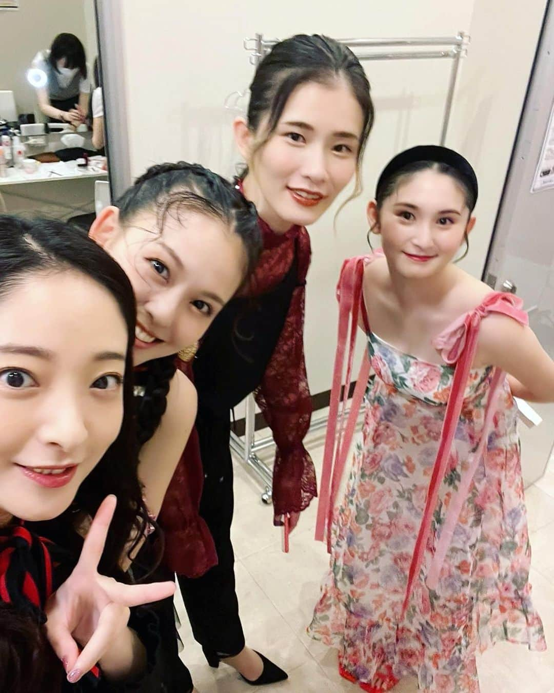 大久保聡美さんのインスタグラム写真 - (大久保聡美Instagram)「緊張感ゼロの写真と、 絶妙にブレてる写真🤭💖  #セーラームーン #セラミュ」8月22日 21時33分 - stm_o_