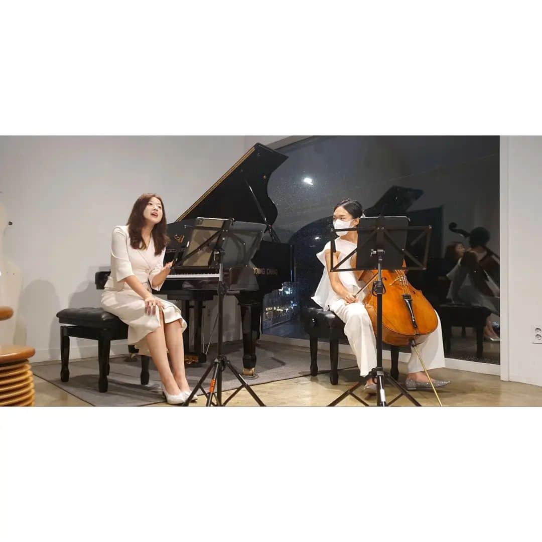張藝娜さんのインスタグラム写真 - (張藝娜Instagram)「#슈만그를아세요?#피아니스트#손다빈 @arst60 멋진 공연에 초대해주셔서 감사해요 ☺️」8月22日 14時03分 - yena1213