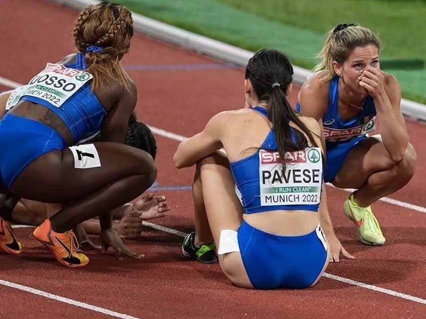 アンナ・ボンジョルニさんのインスタグラム写真 - (アンナ・ボンジョルニInstagram)「Se è un sogno, non svegliateci! BRONZO EUROPEO! 🥉Grazie ragazze per tutte queste emozioni❤️ 📸 @photocolombo e @una_grana per Fidal. #bronzemedal #europeanchampionships #munich2022 #atleticaitaliana #girls #sprinter #runner #runnersofinstagram #dreamscometrue」8月22日 18時08分 - annsbongi