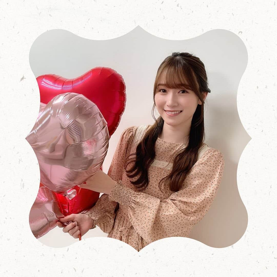 守屋麗奈さんのインスタグラム写真 - (守屋麗奈Instagram)「\\ ついに明日発売！🍫 // 発売を楽しみに待ってくれているみなさんへ！ れなぁからハートのプレゼントが届きました💝  ✧┈┈┈┈┈┈┈┈┈┈┈┈┈┈✧ #櫻坂46　#守屋麗奈1st写真集 #笑顔のグーチョキパー #守屋麗奈 #れなぁ  2022年8月23日に発売❤ ご予約はプロフィールのURLから•*¨*•.¸¸♪」8月22日 18時32分 - renachoco_1st