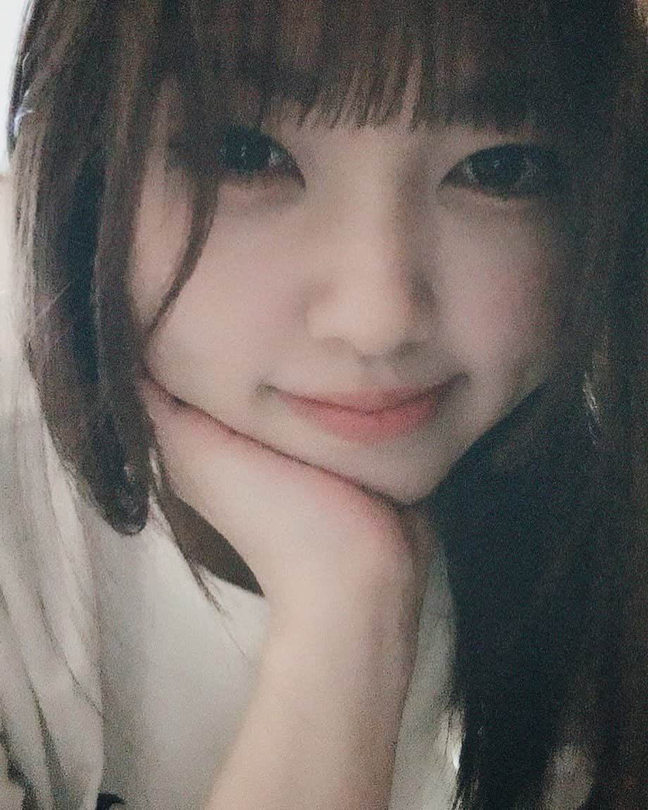 のインスタグラム：「😼」