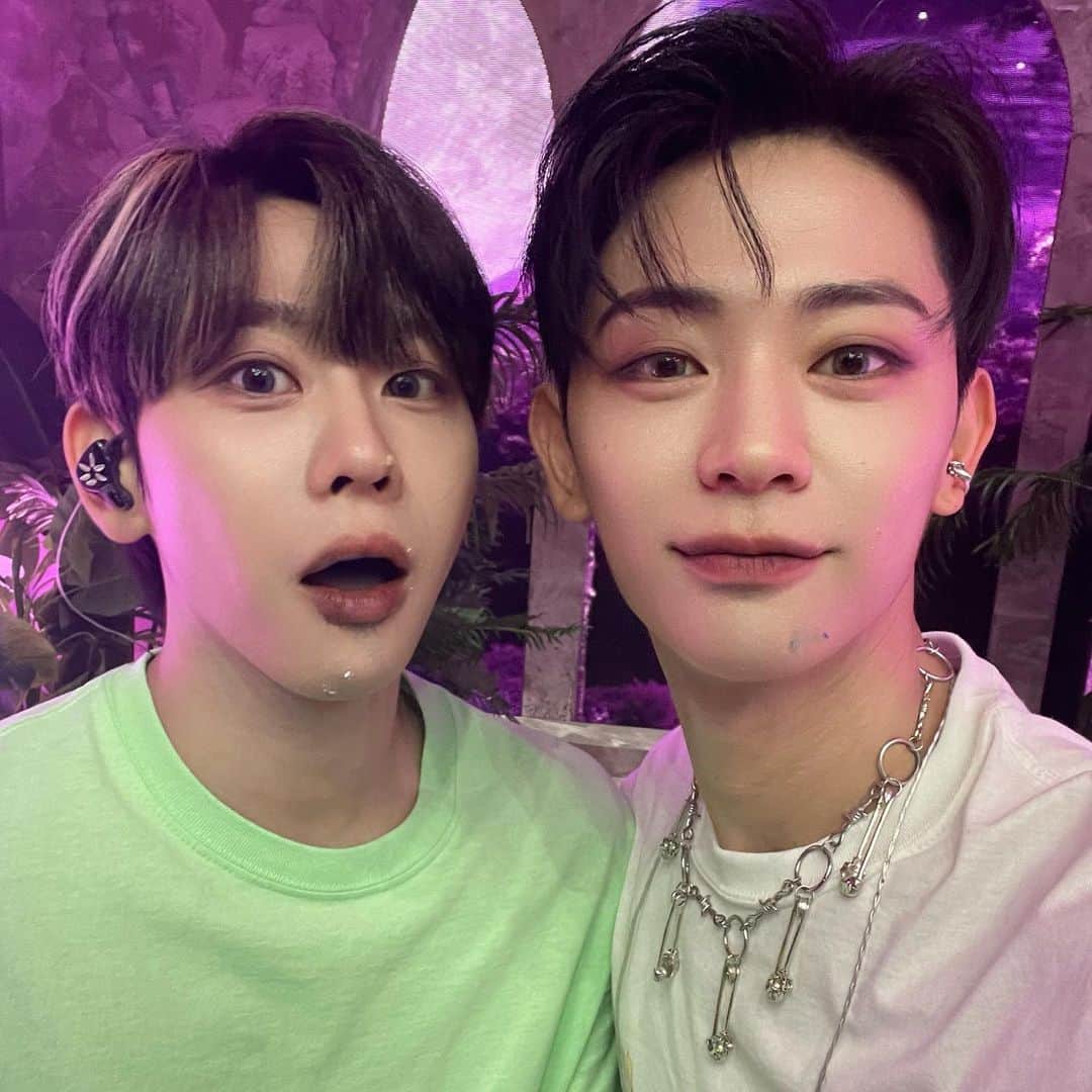 上原潤（JUNE）さんのインスタグラム写真 - (上原潤（JUNE）Instagram)「YOUNGHOON X JUNE 「homeboy」is out!! 보고싶다 우리형…」8月23日 0時00分 - keepitjune