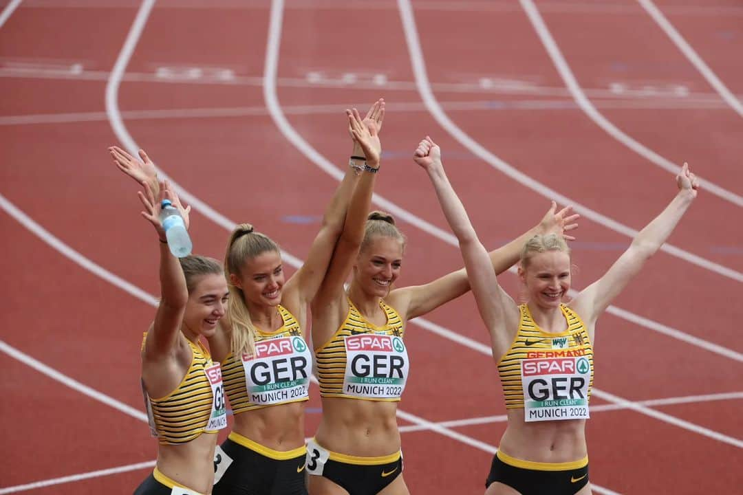 Jessica-Bianca WESSOLLYさんのインスタグラム写真 - (Jessica-Bianca WESSOLLYInstagram)「Die emotionalsten und erfolgreichsten Tage meiner bisherigen Karriere liegen hinter mir... 200m Halbfinale 🙂 5. Platz 4x400m 🤩 Europameisterinnen 4x100m 😍🥇  Danke an alle, die diese EM zu einem unbeschreiblichen Erlebnis gemacht haben! ❤️  📸 1) + 2) @theokiefner / @dlv_online 3) @kai.ptrs / @dlv_online  #adijess #munich2022 #relaygirls #unbelievable #europeanchampionships」8月23日 4時46分 - jessicabiancawessolly