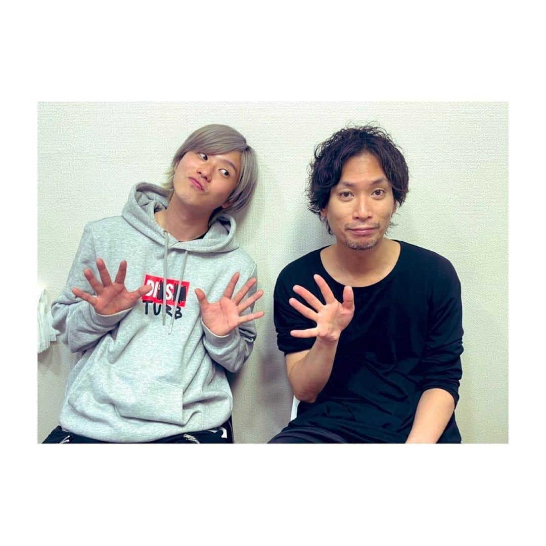 正田尚大のインスタグラム：「安達健太郎さんと人生初漫才👬🏻」