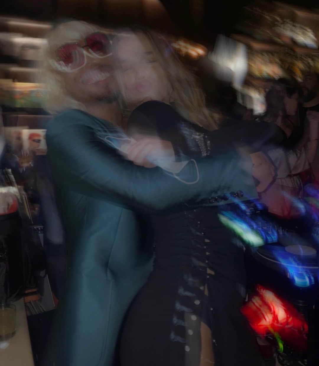 ヘイリー・スタインフェルドのインスタグラム：「🎰🎲🃏🥁」