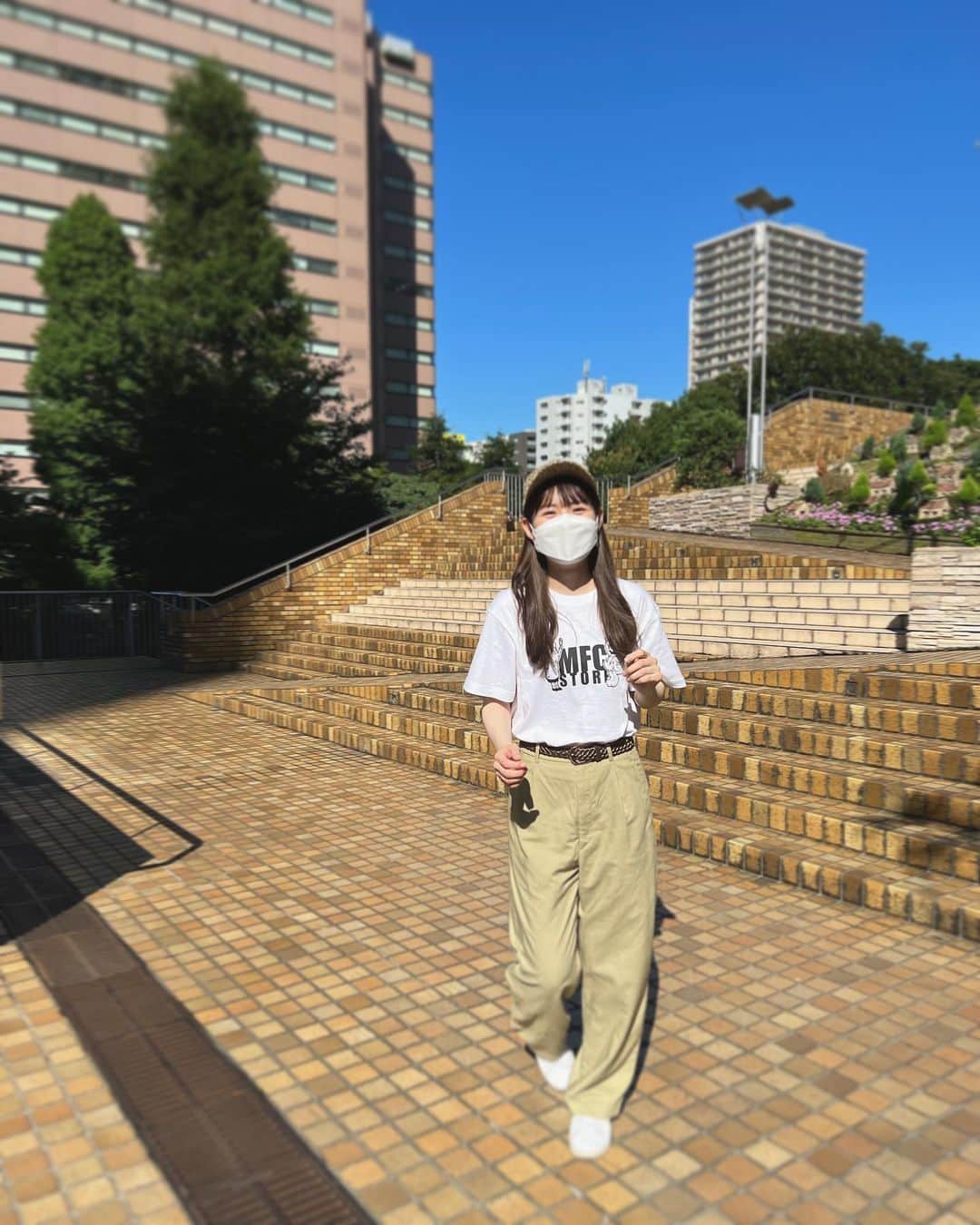 田村響華のインスタグラム：「⁡ ⁡ akiyama × Grooovy × MFC STORE トリプルコラボ第二弾 ⁡ 背中が可愛くてお気に入り🍦🍓 ⁡ ⁡ ⁡ ⁡」