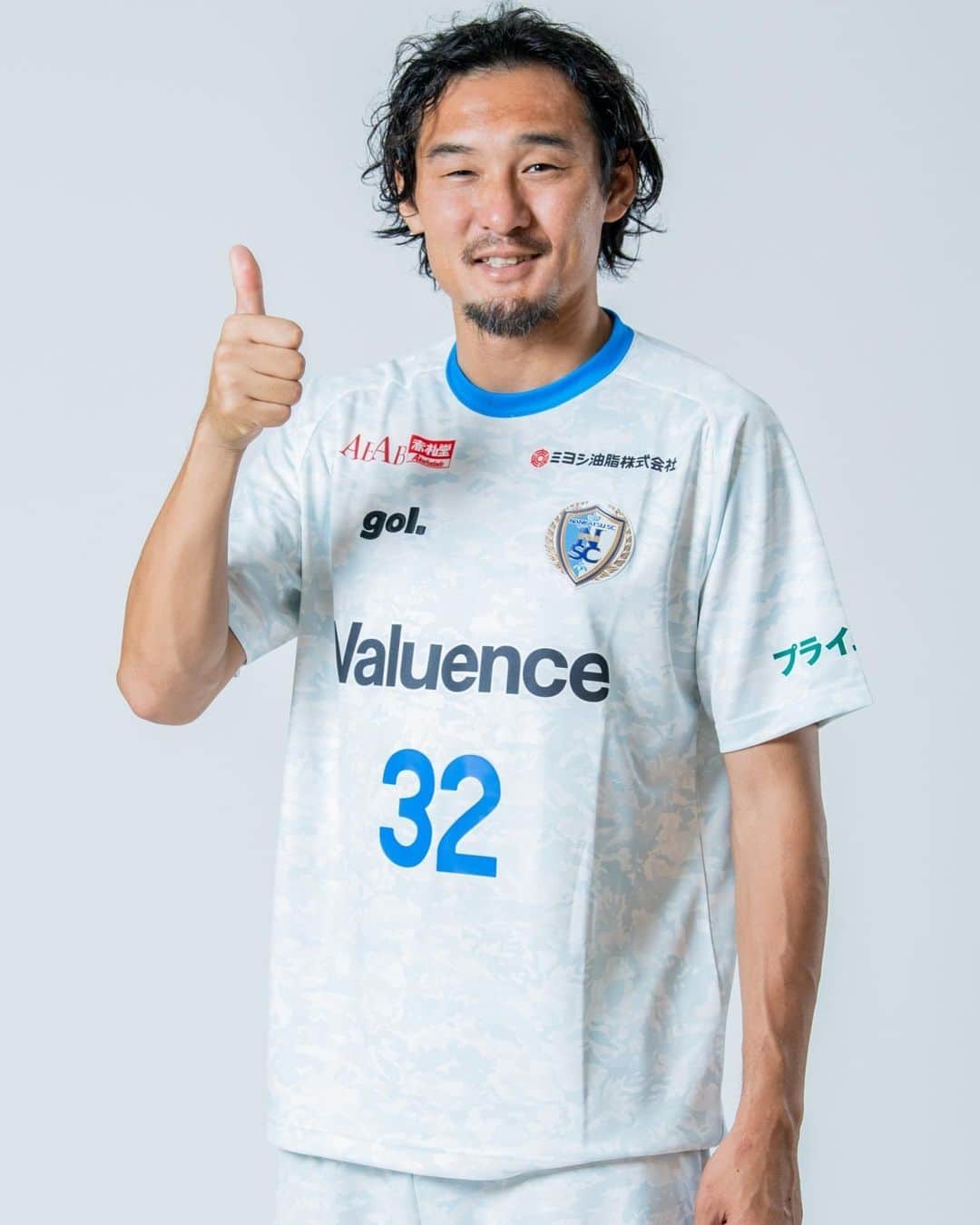 長谷川悠のインスタグラム：「Happy to have signed with @nankatsusc_official . Can’t wait to play on the weekend.  南葛scと契約が無事完了し先週からチームに合流しています。 全力で頑張ります！ 素晴らしいopportunity をありがとう！ 応援よろしくお願いします！」