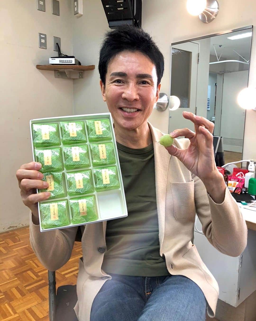 郷ひろみのグルメインスタ