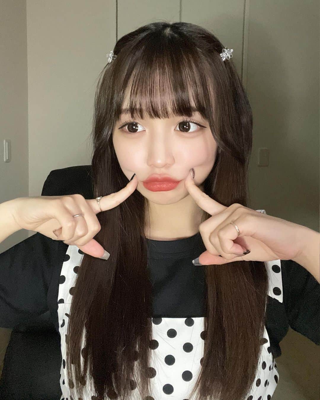 まやりんさんのインスタグラム写真 - (まやりんInstagram)「全部写り方ちゃうのなんなん😇😇  3枚目は何を意識したでしょう💭」8月23日 21時37分 - mayaaa_124