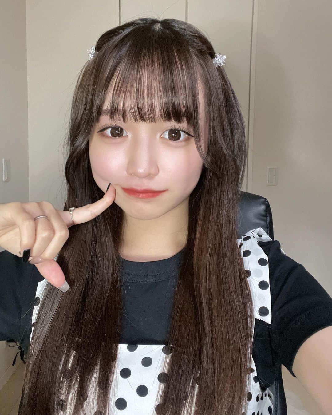 まやりんさんのインスタグラム写真 - (まやりんInstagram)「全部写り方ちゃうのなんなん😇😇  3枚目は何を意識したでしょう💭」8月23日 21時37分 - mayaaa_124