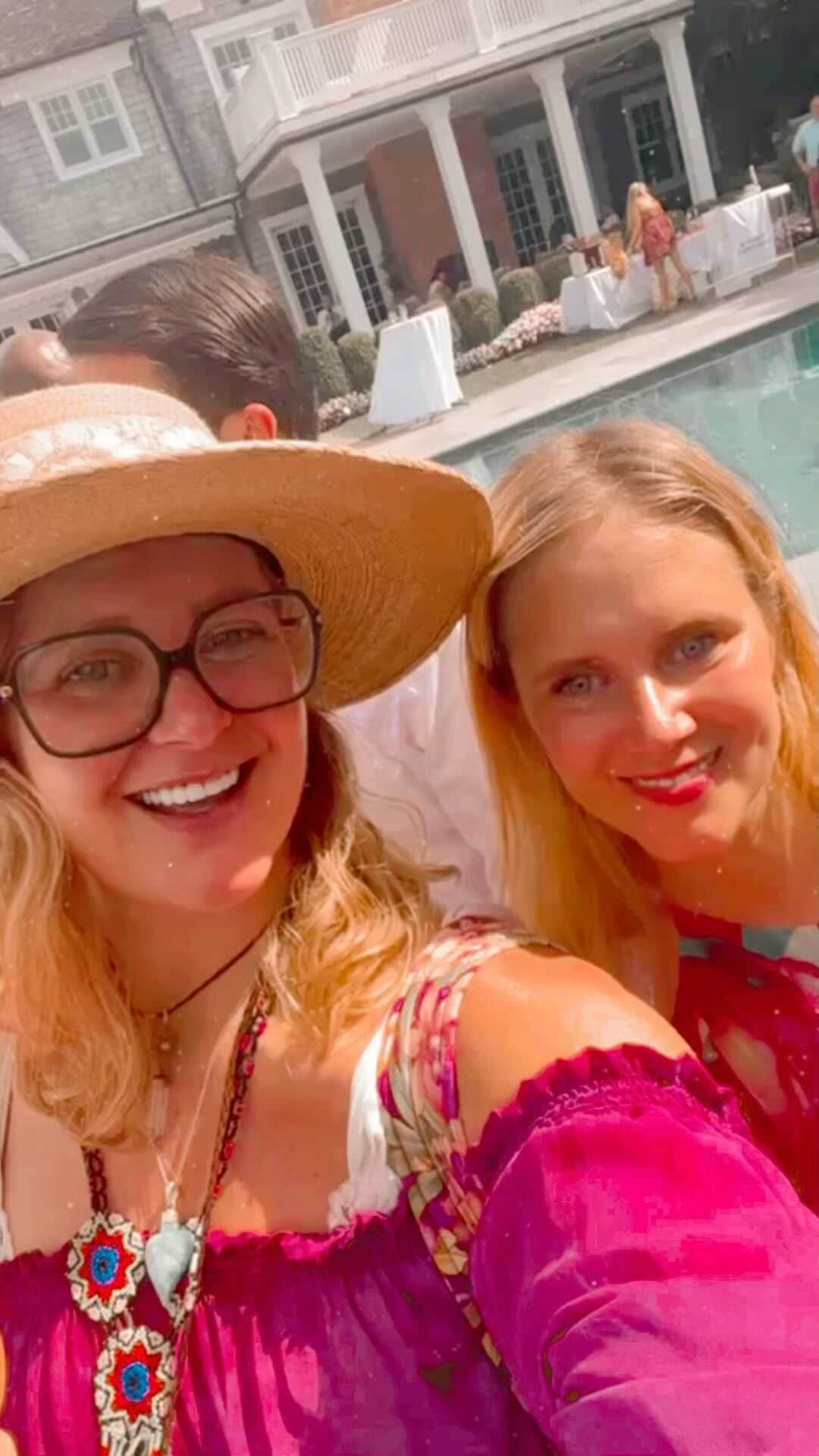 チップ＆ペッパーのインスタグラム：「Hamptons Lunch & Luxury Escape at Libbie Mugrabi's Private Estate @blisserofficial #1640society #impactwealthmanagement #hamptons #socialimpact #combatclimatechange」