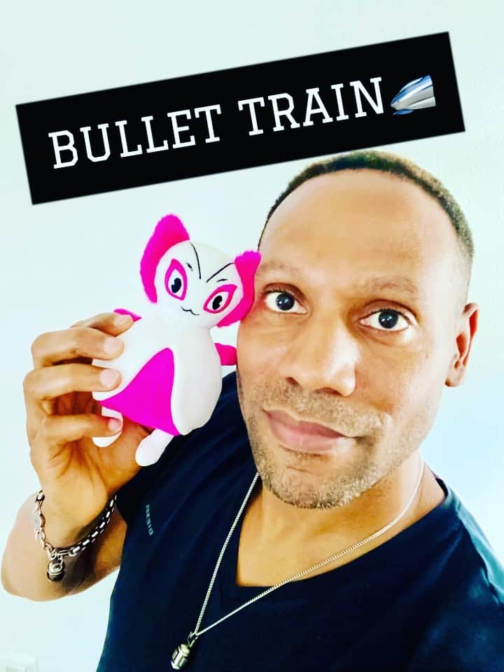 のインスタグラム：「Funny, Wild, Full Of Action! #bullettrain #Check It Out 9/1!! 観てね！ @sonypictures」
