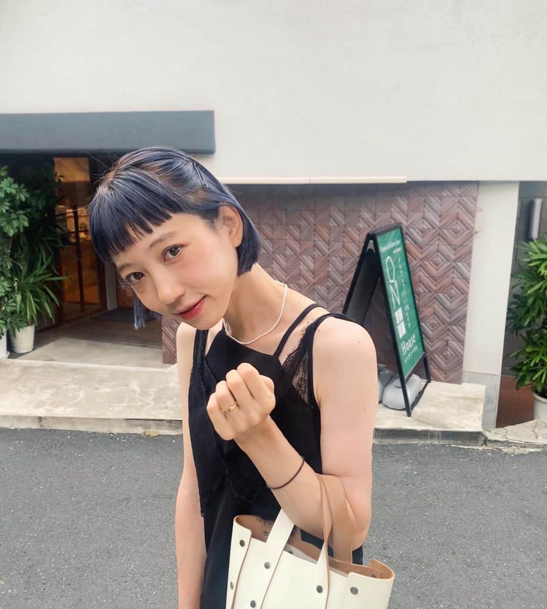 あまのまりのインスタグラム：「✂︎✂︎✂︎✂︎ りおちゃんアレンジもかわい〜😿ありがとう❣️💇‍♀️ 1ヶ月半のなが〜い夏休み👦があともう少しで終わる、幼稚園さまさまだと感じる〜😂がんばれわたし🥲🤩🫣 #毎日万歩計がすごい」