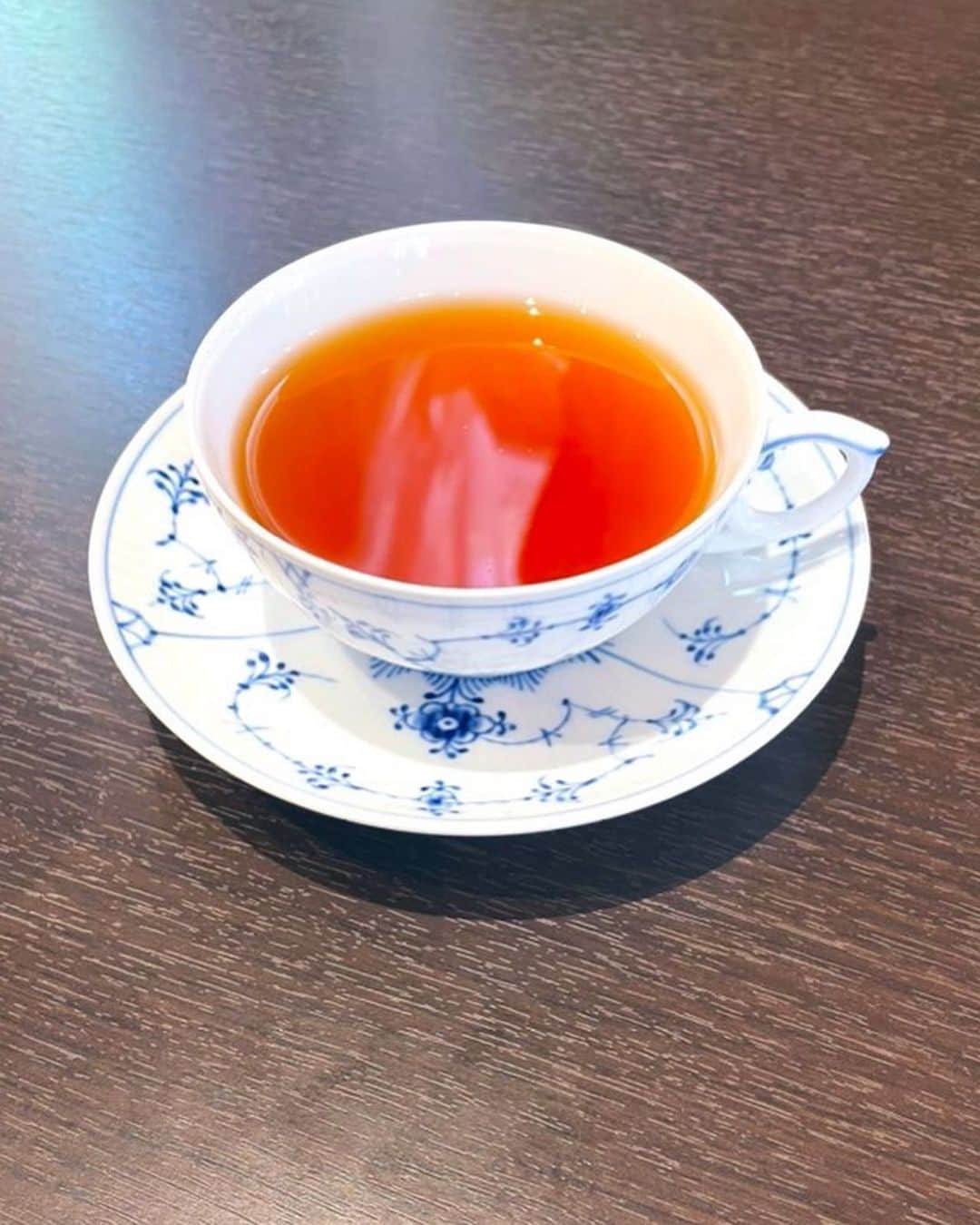 遠野遥のインスタグラム：「#紅茶 #八角塔」