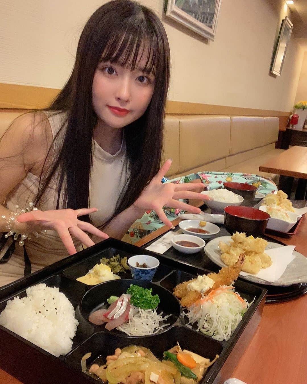 のインスタグラム：「髪ボサボサだけど、🙊🙊🙊♡ 美味しかったです！♡おすすめ！  #jmix #ジェイミックス #model #モデル #jk1 #fjk #大分 #りり  #たかをや、」