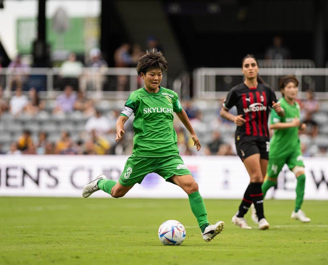 村松智子さんのインスタグラム写真 - (村松智子Instagram)「. The Women’s Cup 2022🇺🇸  アメリカのルイビルで開催された大会。 悔しい結果でしたが、 たくさんの学びを得ることができた貴重な時間でした。  この経験をどう次に繋げるかは自分達次第。 これから始まるカップ戦、リーグ戦に向けて 日々成長できるように頑張ります🔥🔥  参加するにあたり、多くのサポート、ご声援ありがとうございました！  #thewomenscup #yogiboweleague #weleague #weリーグ #日テレ東京ヴェルディベレーザ」8月24日 16時24分 - katsuobuchi