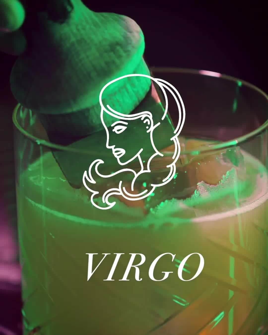 The Venetian Las Vegasのインスタグラム：「Practical Virgos will enjoy a cocktail designed with Earthly delights, including lemon, honey, apple and cinnamon. #Virgo #ZodiacCocktail」
