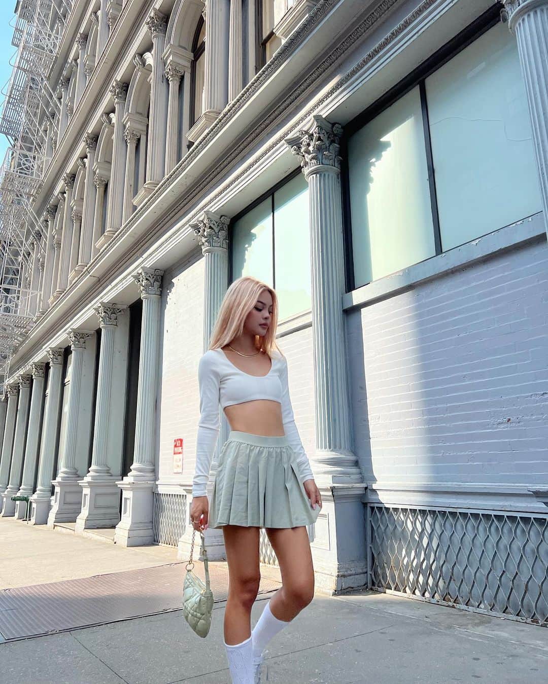 リリーマイマックのインスタグラム：「An @alo tennis skirt in every colour possible」