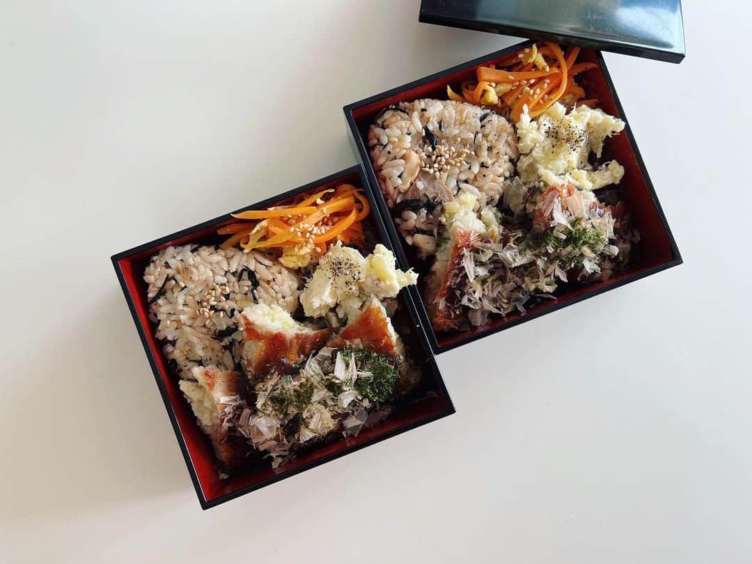 Risako Yamamotoさんのインスタグラム写真 - (Risako YamamotoInstagram)「お好み焼き弁当❤️‍🔥  この間お家でお好み焼きした時に多めに作って、冷凍しておいたもの♡  #お弁当 #グルテンフリーお好み焼き #お好み焼き弁当 #お好み焼き #wacchiskitchen」8月25日 9時46分 - risako_yamamoto