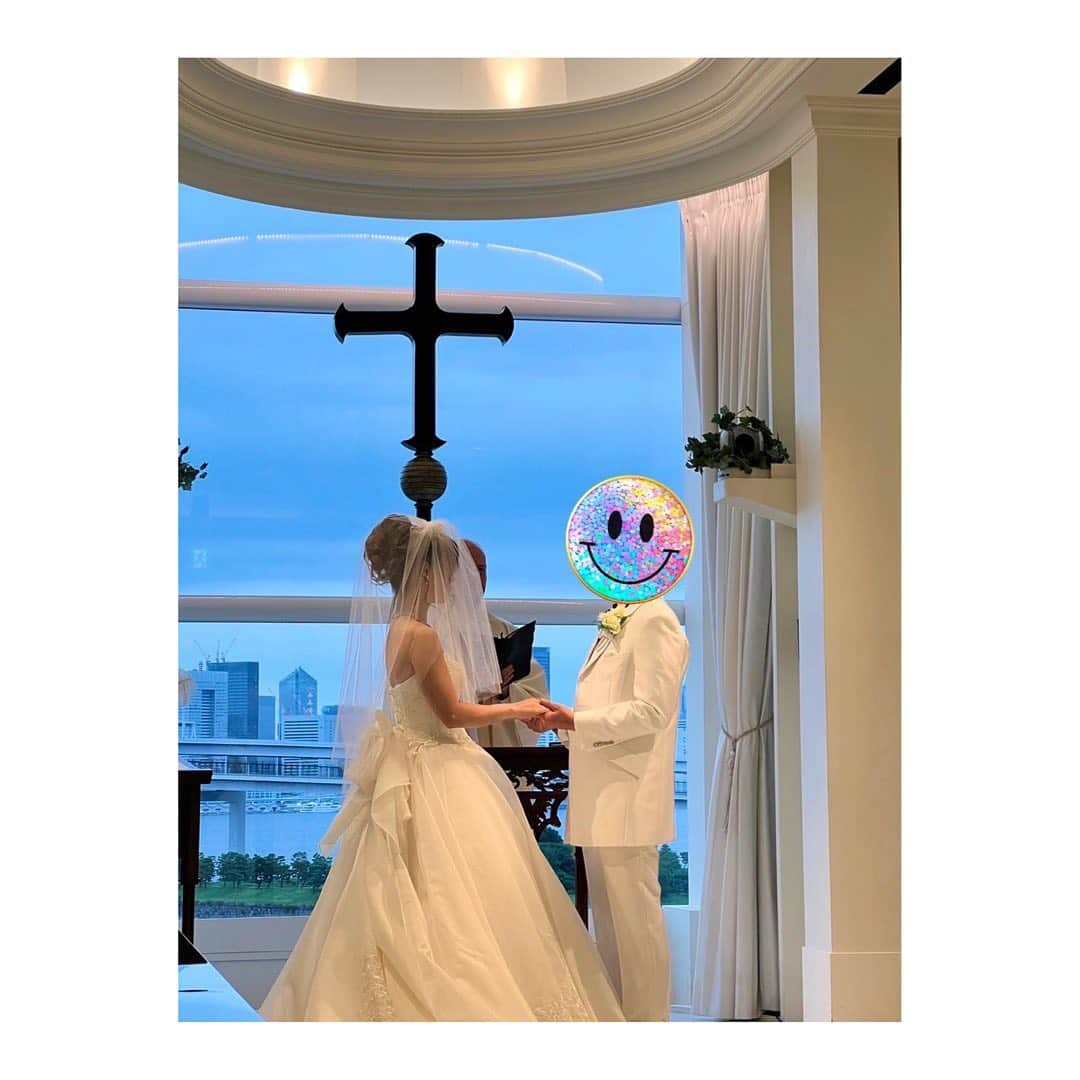 中島安里紗さんのインスタグラム写真 - (中島安里紗Instagram)「つっかの結婚式💒👰‍♀️🤵‍♂️💖 こんな日が来るなんて…🥹✨ ウェディングドレス姿のつっかを見た瞬間、涙腺崩壊しました😭💞 本当にすごく綺麗だったし、とっても幸せそうだった☺️🌹 つっかがずっとずっとずーっと、こんな風に笑っていられますように💖 本当におめでとう🎊👏💕 たくさん幸せもらいました💝  #ベストフレンズ #藤本つかさ #中島安里紗 #SEAdLINNNG #iceribbon #女子プロレス #プロレス #女子プロレスラー #プロレスラー #prowrestling #prowrestler #結婚式 #wedding #happywedding #happy #幸せ #おめでとう #congratulations #💒」8月25日 15時46分 - arisa__nakajima