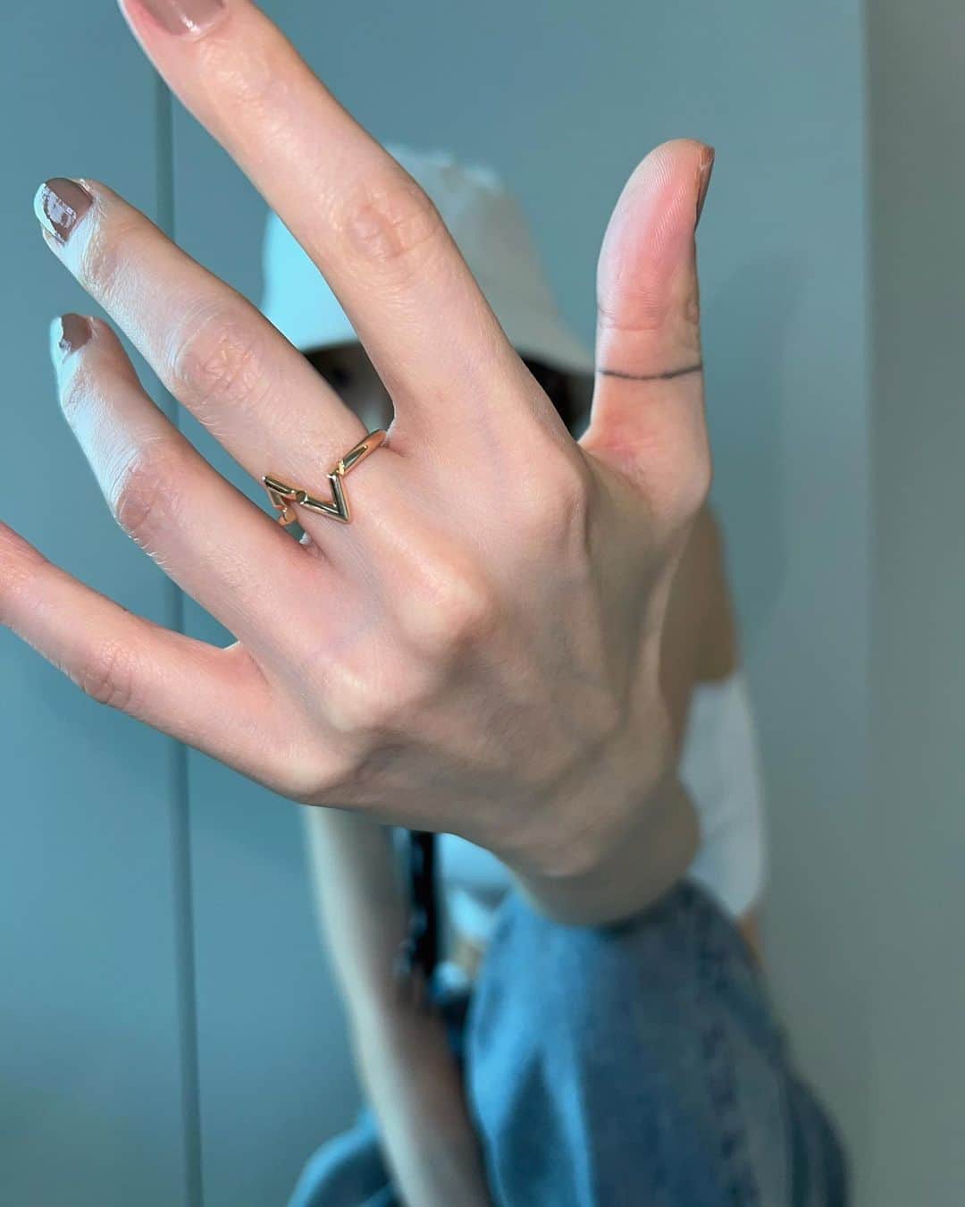 のインスタグラム：「💍 @louisvuitton #LVVolt #광고」
