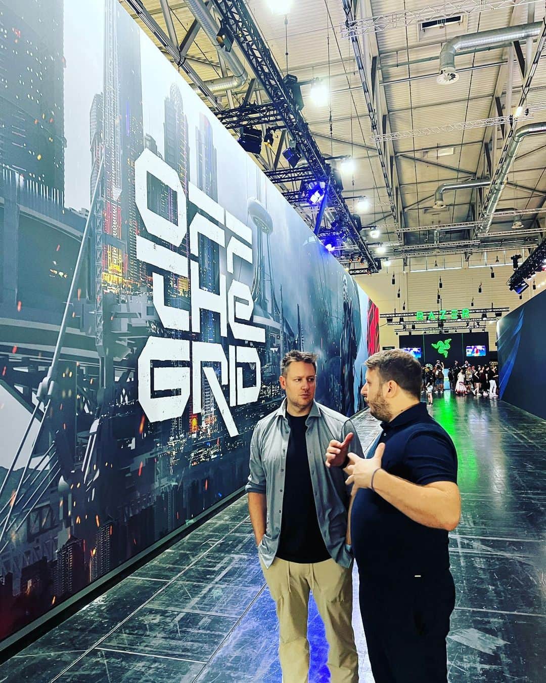 ニール・ブロムカンプのインスタグラム：「Off the grid! At gamescom today」