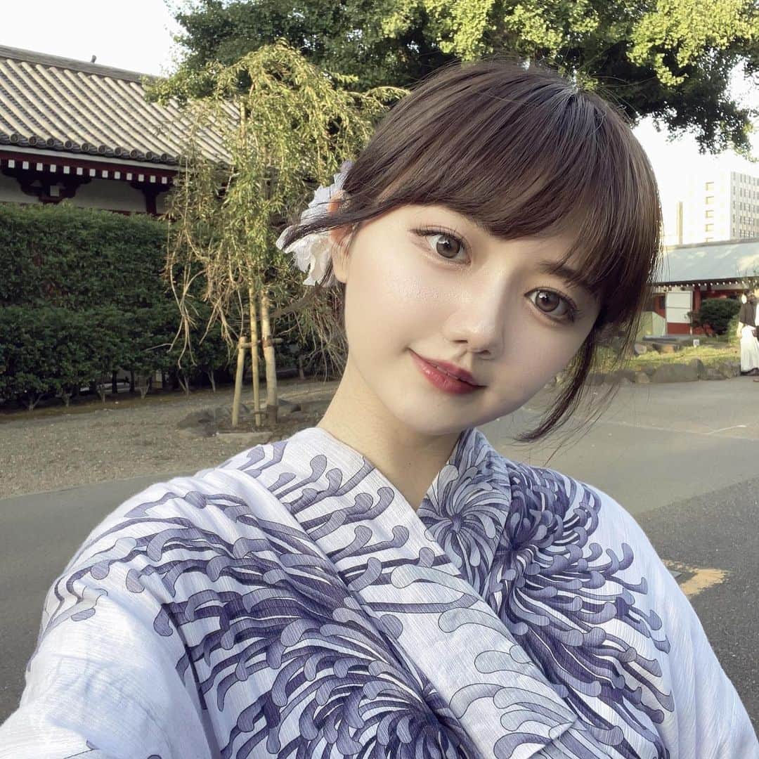 椎木里佳のインスタグラム：「まだまだ浴衣でも暑く感じるけど、暦の上ではもう秋〜〜🍁」