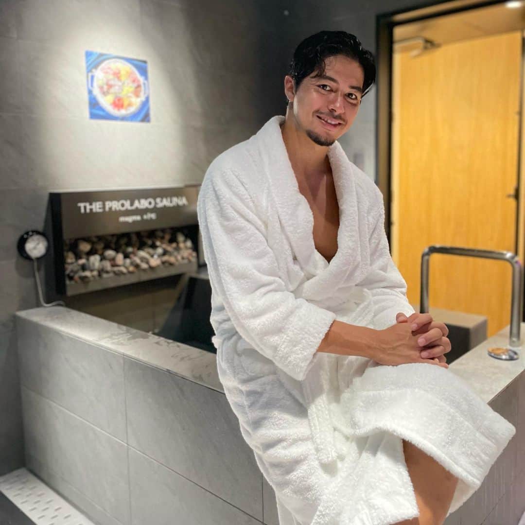 のインスタグラム：「今さらですが、 最近はサウナにハマっております。 #sauna  #サウナ #プライベートサウナ  #サウナにカラオケあって草 #さうなーになりたい  #サウナーと繋がりたい #さうなーまん  #サウナー」