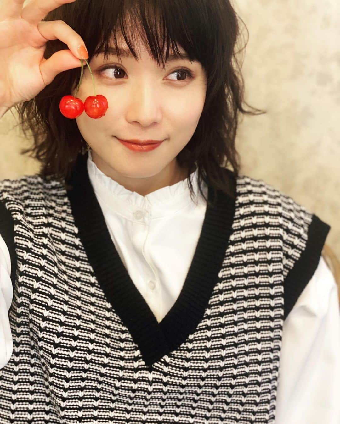 松岡茉優さんのインスタグラム写真 - (松岡茉優Instagram)「本日から  「DC がんばれ！スーパーペット」  公開です  わたしは夢見る乙女ぶたちゃん🐖. PBを演じさせていただきました。  チームを深く信じていて 優しくて、明るいPBちゃんが だいすきです。  ぜひ劇場で 愛に溢れた時間をお過ごし頂きたいです。  #スーパーペット」8月26日 16時38分 - mayu_matsuoka_koushiki