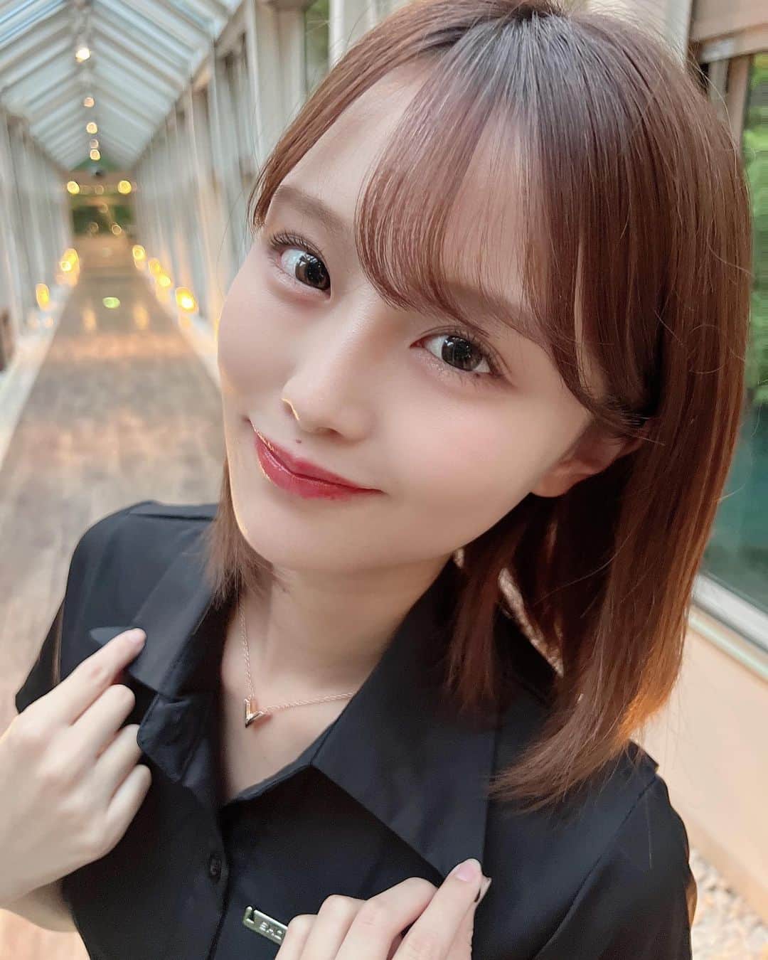 のインスタグラム：「背中あいててかわいいワンピース🎀 @shein_japan」